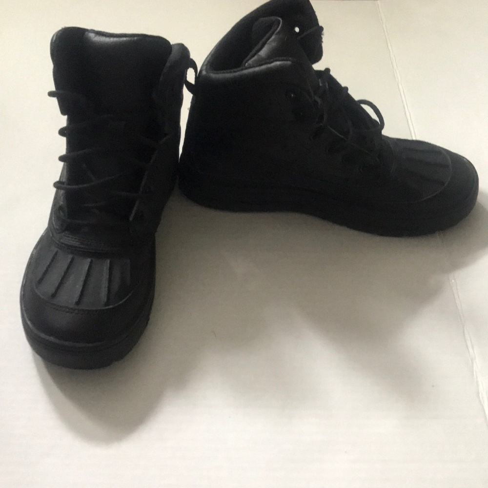 Black Nike ACG Boots Snow Boots